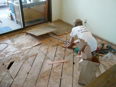 Floorwright's Apprentice Removes Subflooring